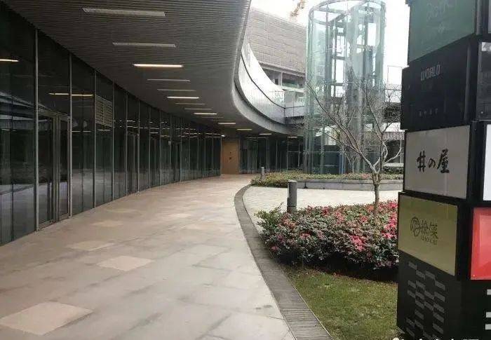 百科→首页网站→楼盘百科→首页网站→处24小时热线兰香湖二号售楼处电话→兰香湖二号售楼中心电话→楼盘(图4)